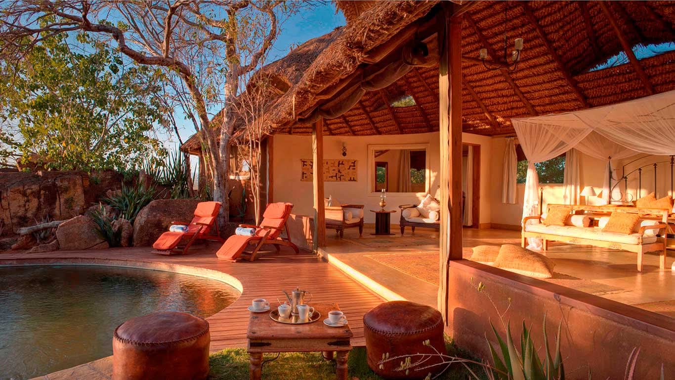 Luxury Kenya Holidays 2026: Top High-End Safaris, Lodges & Beach Escapes
